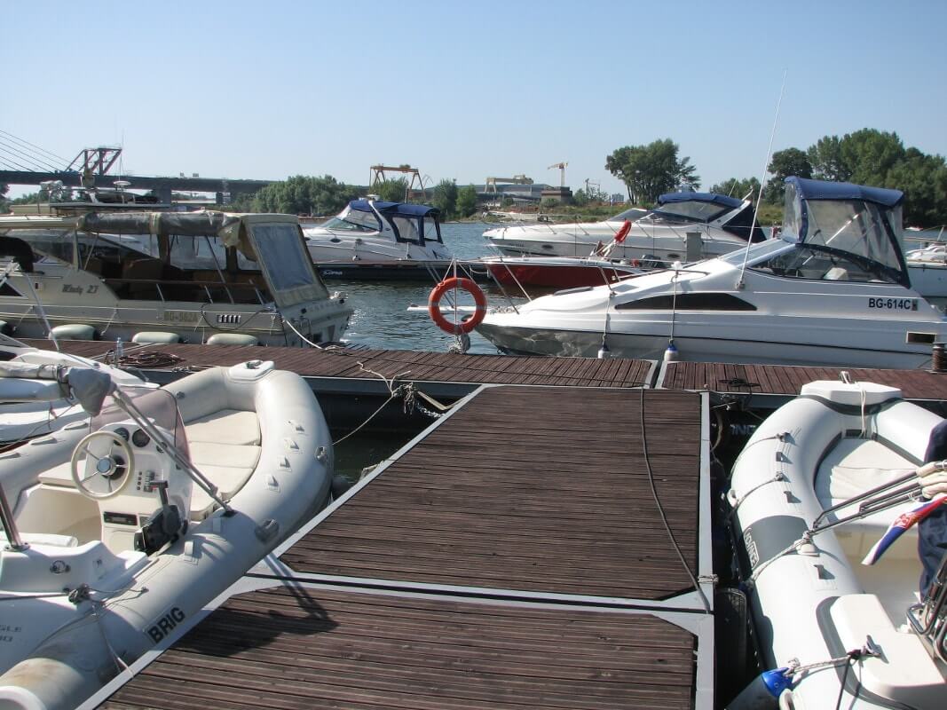 Marine i pristani 3